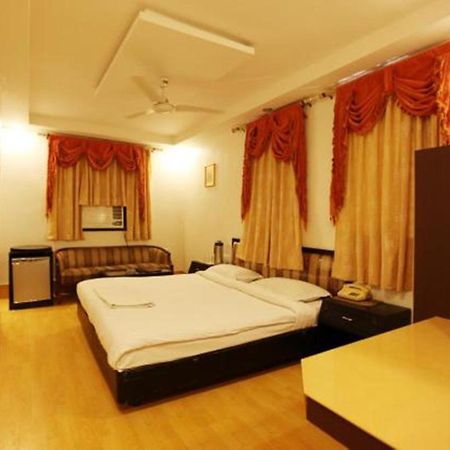 Hotel Suncity International Τζοντχπούρ Εξωτερικό φωτογραφία