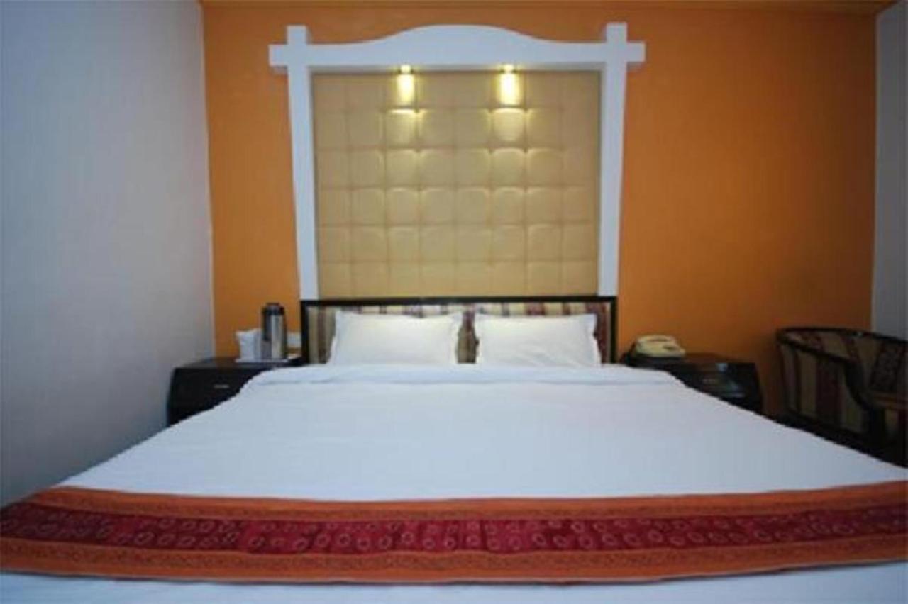 Hotel Suncity International Τζοντχπούρ Εξωτερικό φωτογραφία