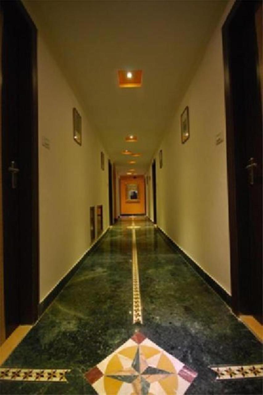 Hotel Suncity International Τζοντχπούρ Εξωτερικό φωτογραφία
