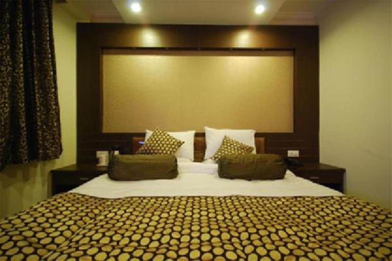 Hotel Suncity International Τζοντχπούρ Εξωτερικό φωτογραφία