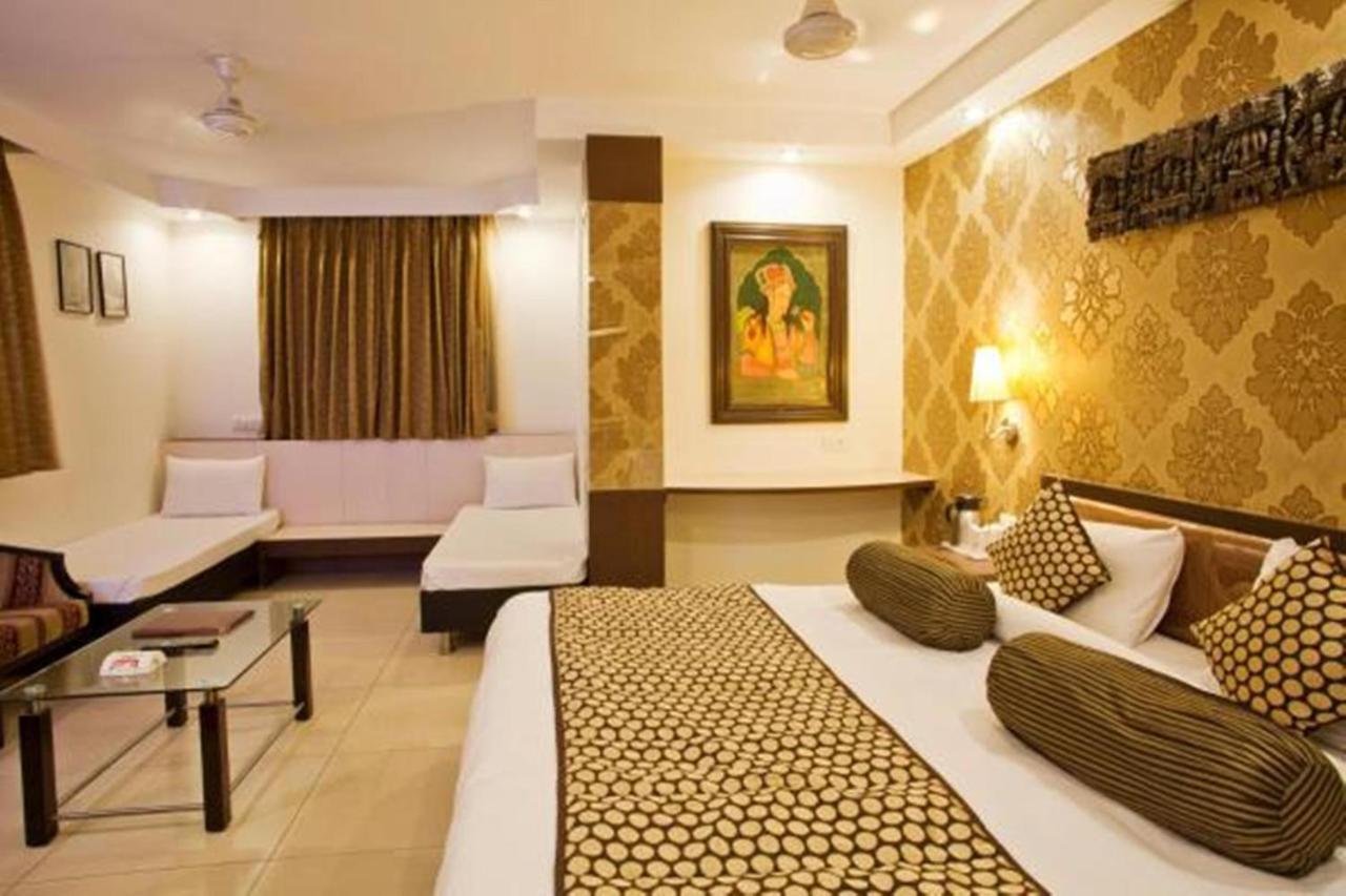 Hotel Suncity International Τζοντχπούρ Εξωτερικό φωτογραφία
