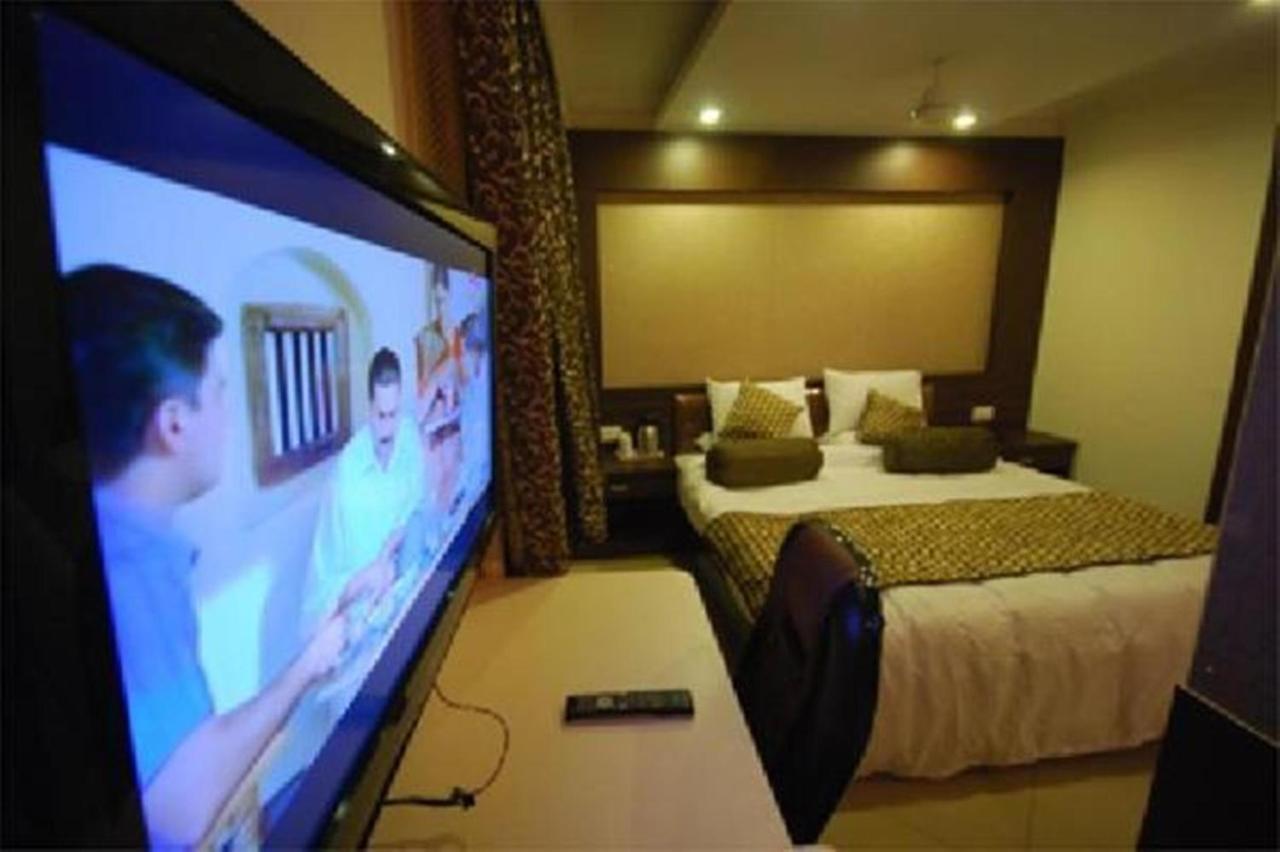 Hotel Suncity International Τζοντχπούρ Εξωτερικό φωτογραφία