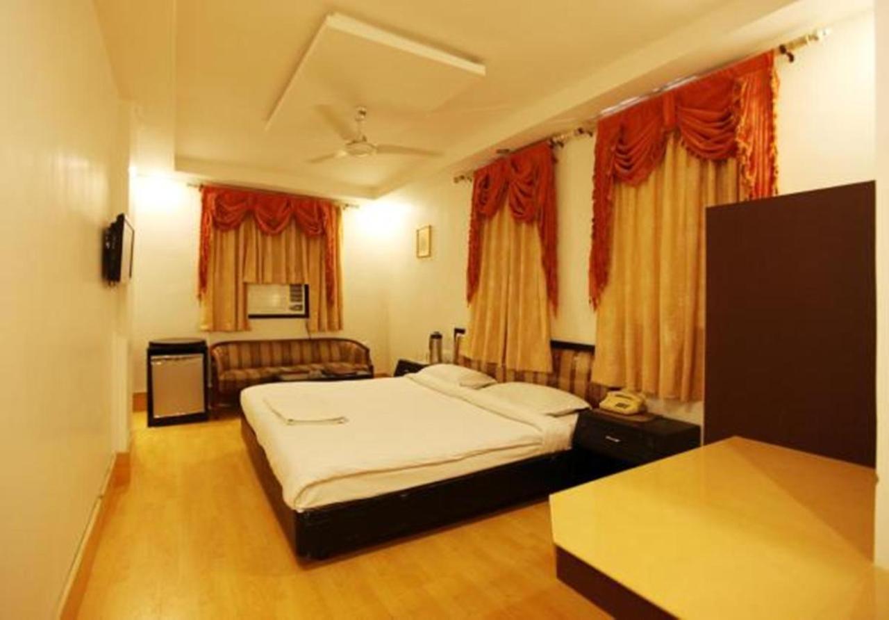 Hotel Suncity International Τζοντχπούρ Εξωτερικό φωτογραφία