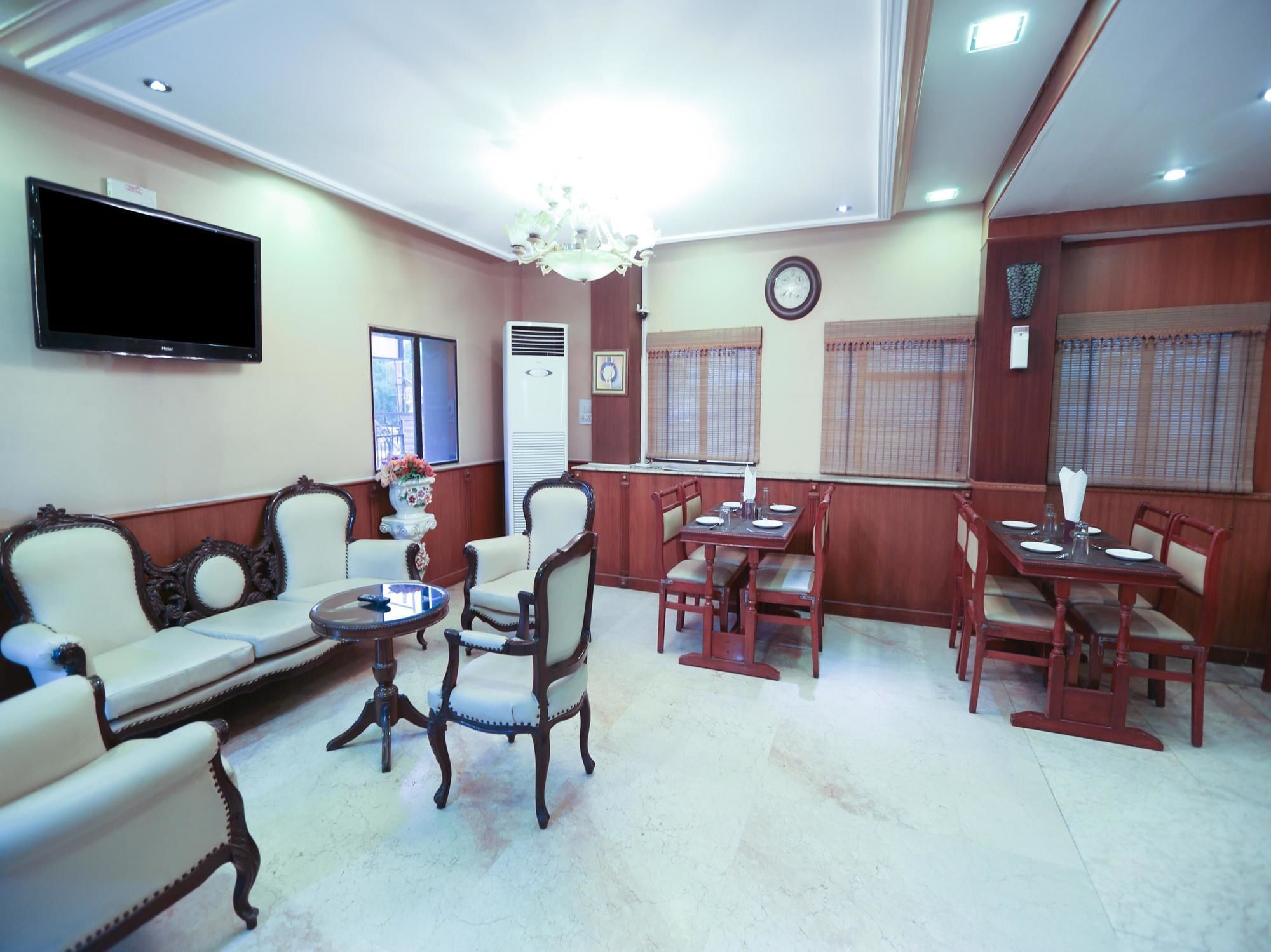 Hotel Suncity International Τζοντχπούρ Εξωτερικό φωτογραφία